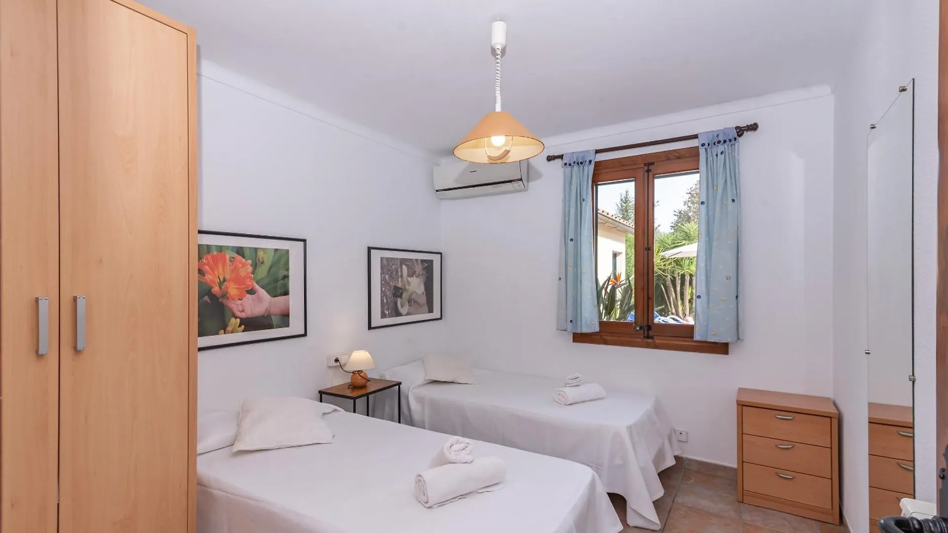 Villa Cuxach Mateu By Sealand Villas 波连斯萨 0*,  西班牙