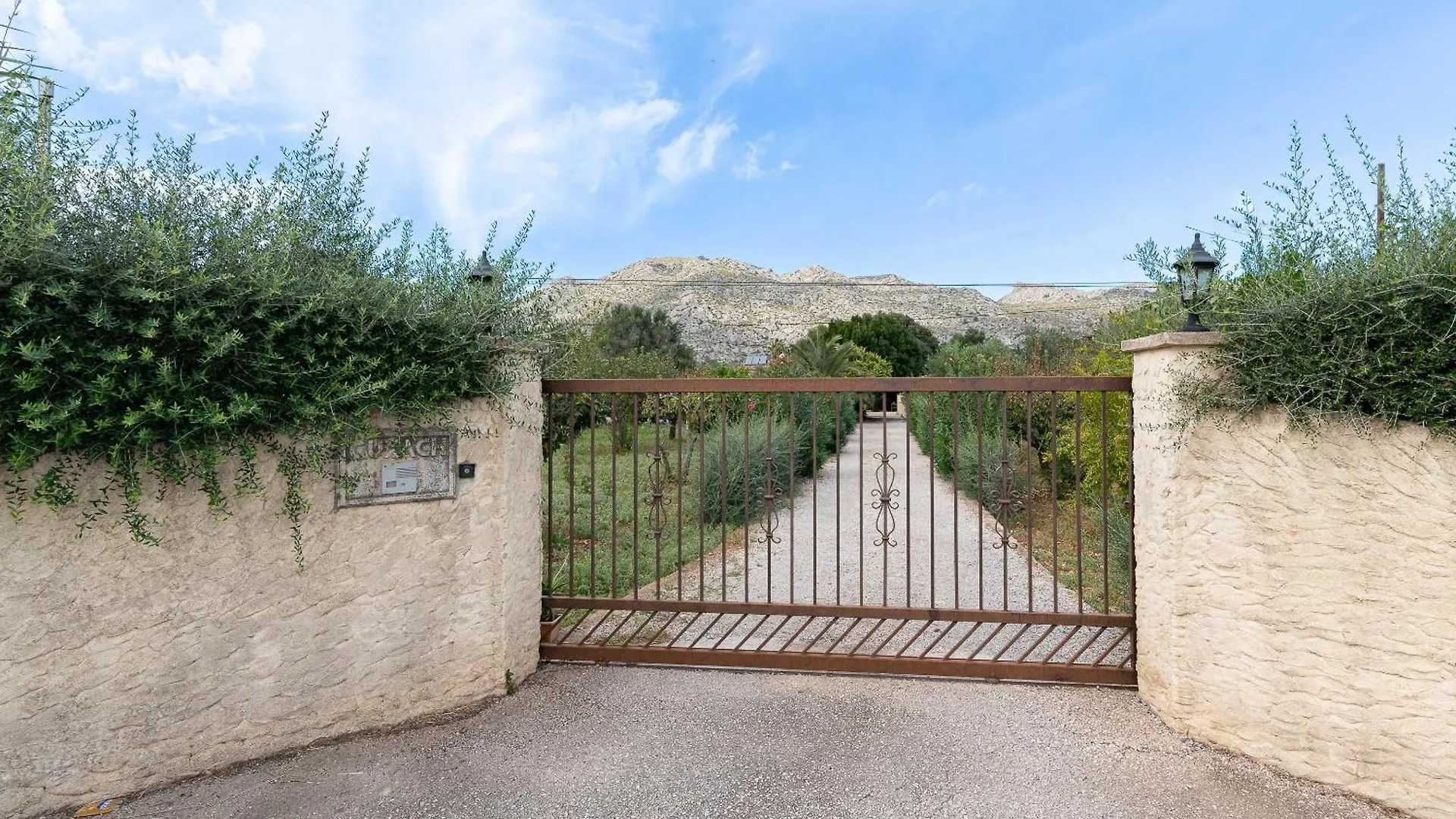 Villa Cuxach Mateu By Sealand Villas Pollença